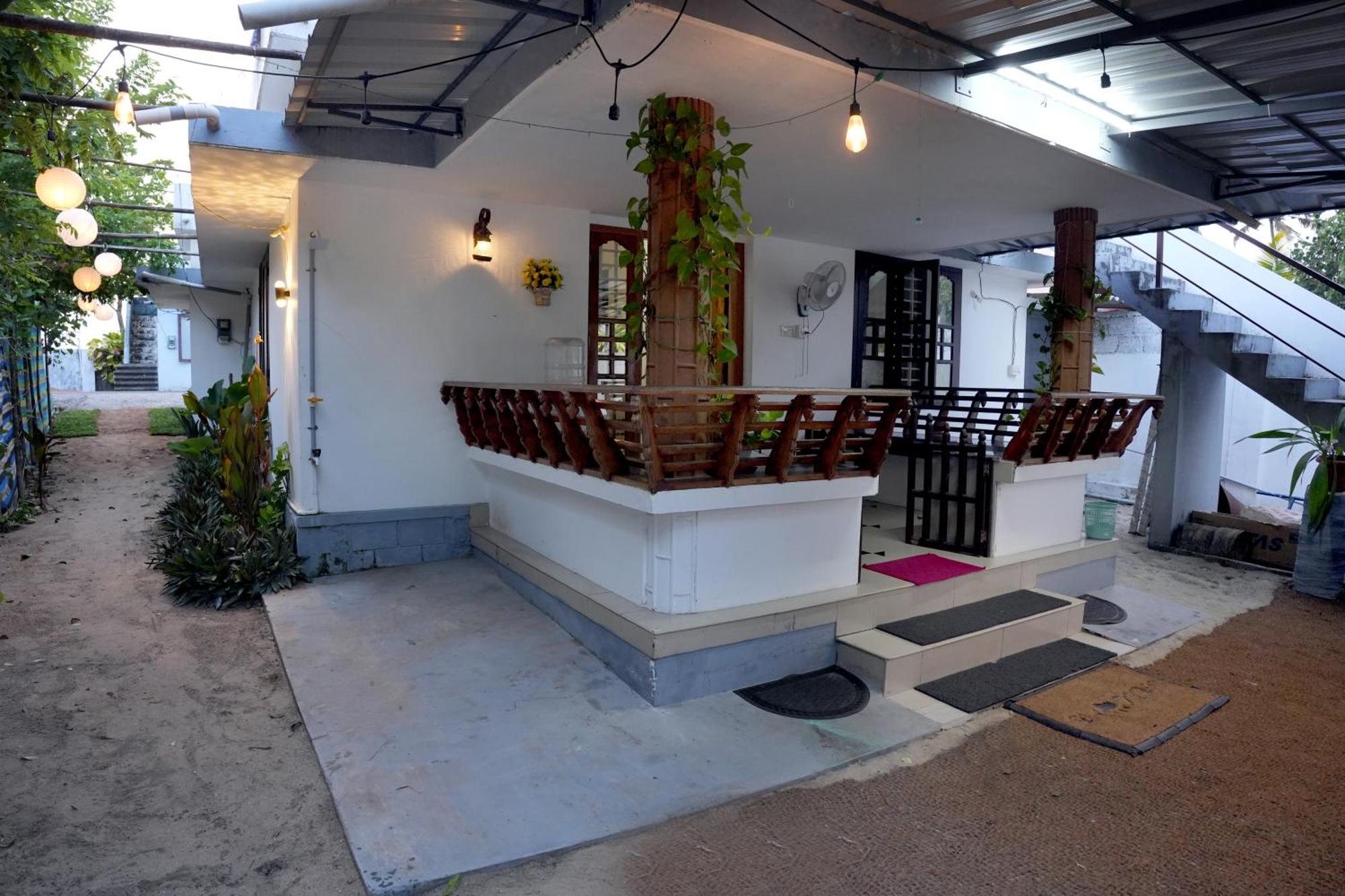 Jeehaa Homestay アーラップーザ県 エクステリア 写真
